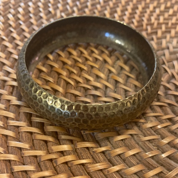 🌻2 for $15🌻 Metal Bangle Set - Picture 3 of 4